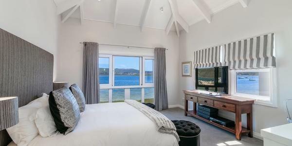 On The Water - Thesen Appartement Knysna Buitenkant foto